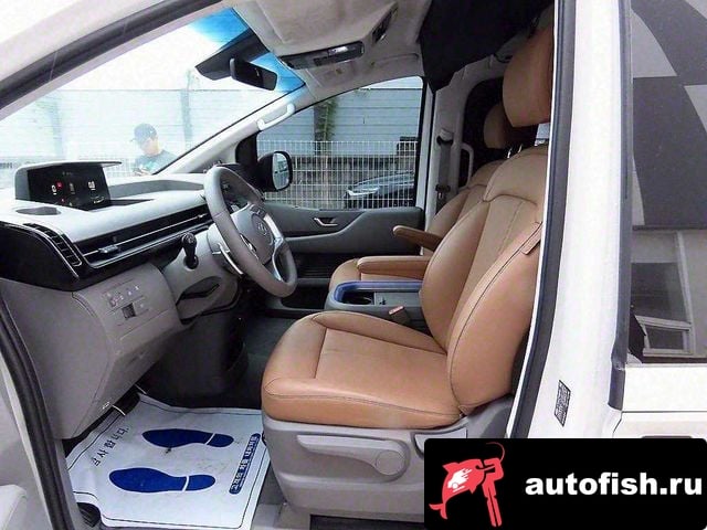 Hyundai Staria Staria 2024 года - вид 6