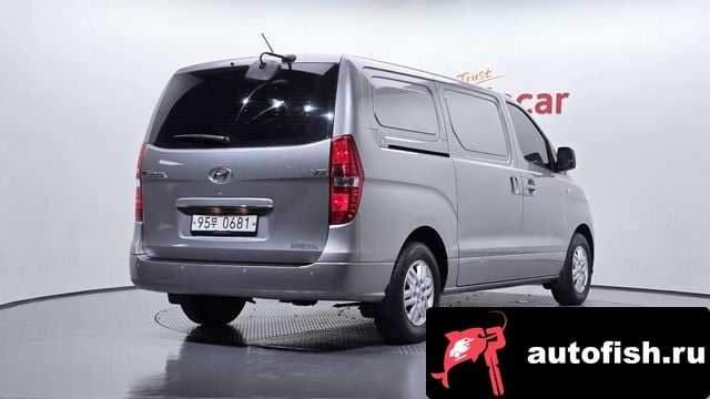 Hyundai Starex The New Grand Starex 2018 года - вид 2