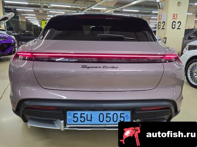 Porsche Taycan Taikan 2023 года - вид 3