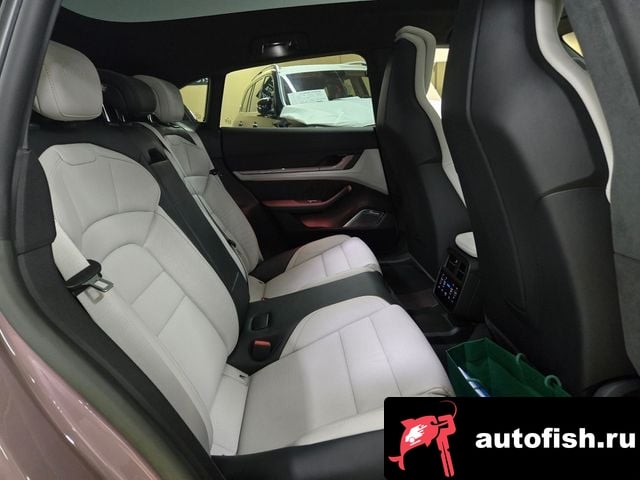 Porsche Taycan Taikan 2023 года - вид 5