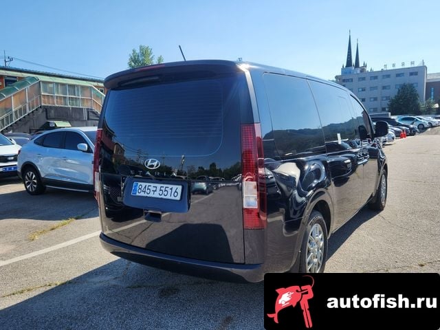 Hyundai Staria Staria 2023 года - похожие автомобили