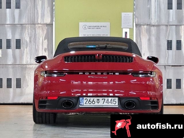 Porsche 911 911 (992) 2020 года - вид 4