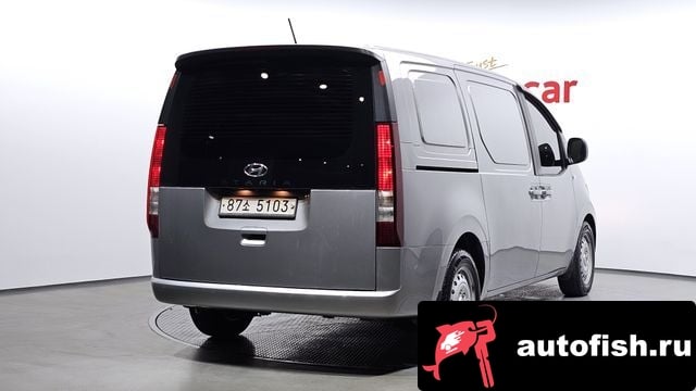 Hyundai Staria Staria 2021 года - вид 2