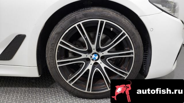 BMW 5-Series 5 Series (G30) 2018 года - вид 5