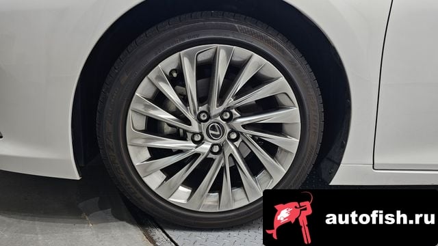 Lexus ES ES300h 7th generation 2024 года - вид 5