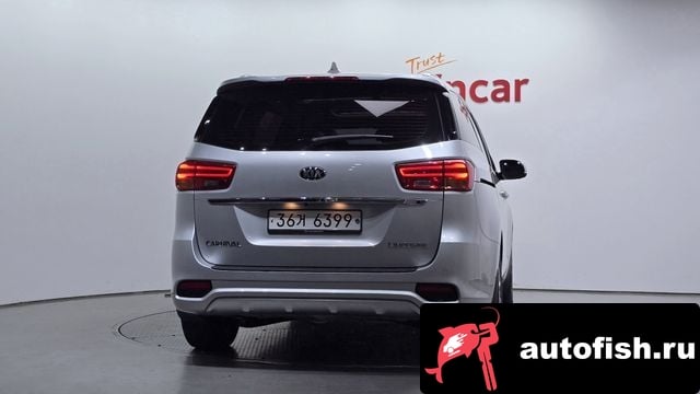 Kia Carnival The New Carnival 2018 года - вид 4