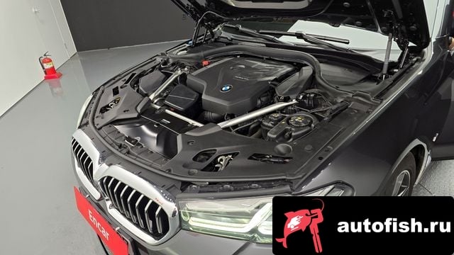 BMW 5-Series 5 Series (G30) 2023 года - вид 6