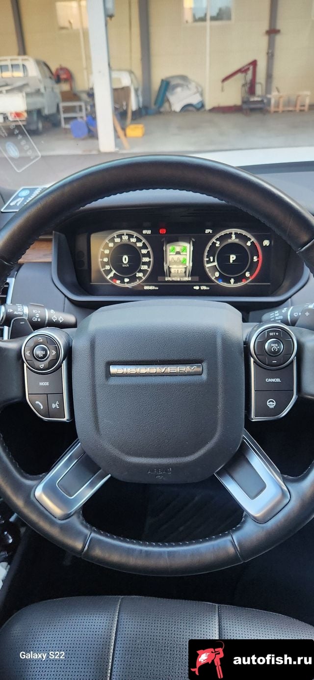 Land Rover Discovery Discovery 5 2018 года - вид 4