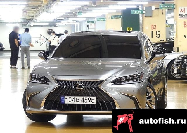Lexus ES ES300h 7th generation 2024 года - вид 3