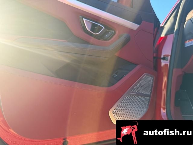 Lamborghini Urus Urus 2020 года - похожие автомобили