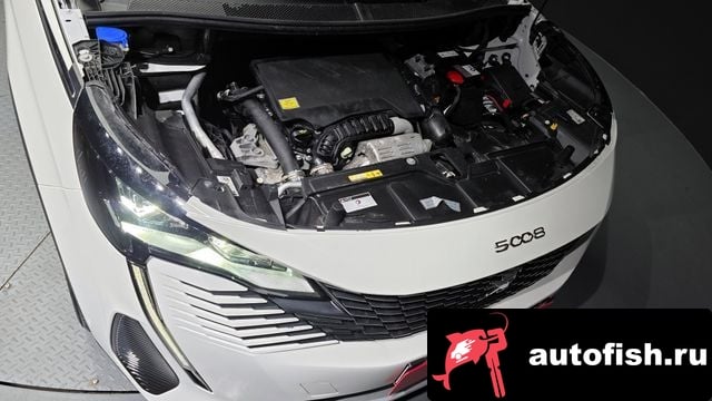 Peugeot 5008 5008 second generation 2024 года - вид 6