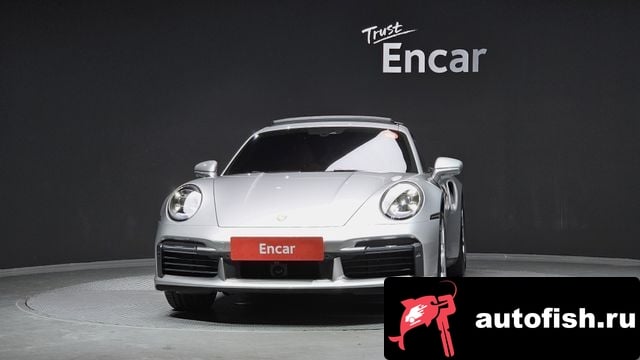 Porsche 911 911 (992) 2023 года - вид 3