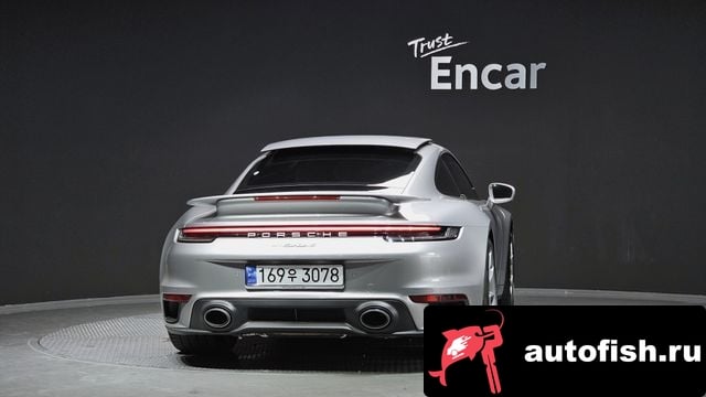 Porsche 911 911 (992) 2023 года - вид 4