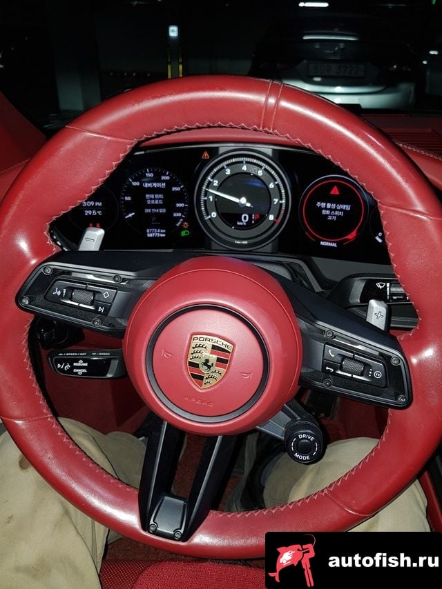 Porsche 911 911 (992) 2021 года - вид 5