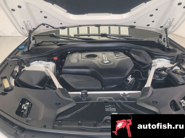 BMW 5-Series 5 Series (G30) 2019 года - вид 6