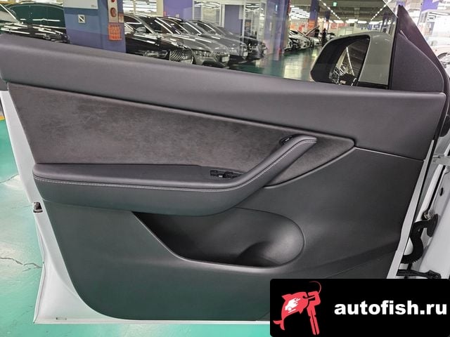 Tesla Model Y Model Y 2021 года - вид 6