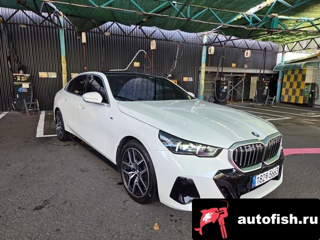 BMW 5-Series 5 Series (G60) 2024 года - вид 3
