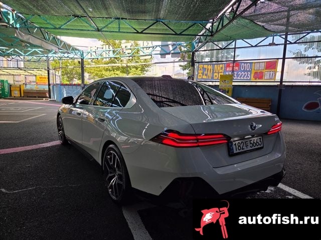 BMW 5-Series 5 Series (G60) 2024 года - вид 5