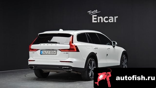 Volvo V60 V60 Cross-country 2nd Generation 2020 года - вид 2