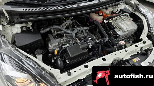 Toyota Prius Prius C 2018 года - вид 6