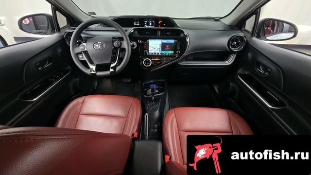 Toyota Prius Prius C 2018 года - вид 7