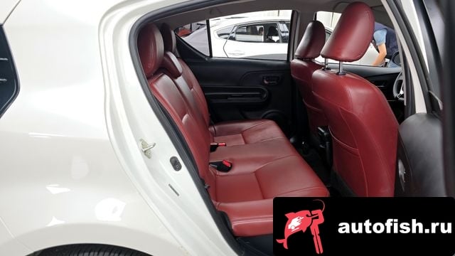 Toyota Prius Prius C 2018 года - вид 12