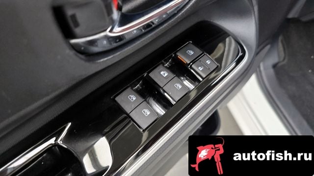 Toyota Prius Prius C 2018 года - вид 17