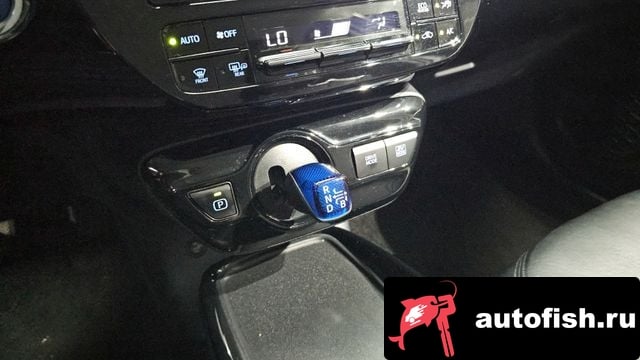 Toyota Prius Prius 4th Generation 2019 года - вид 9