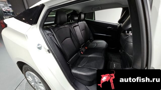 Toyota Prius Prius 4th Generation 2019 года - вид 12