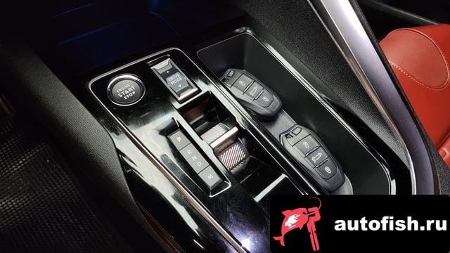 Peugeot 5008 5008 second generation 2024 года - похожие автомобили