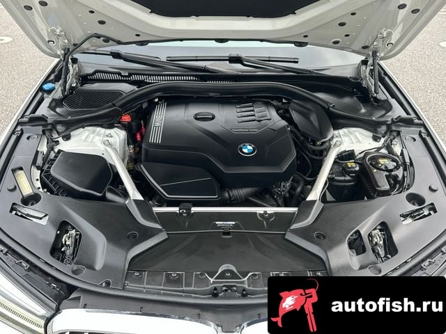 BMW 5-Series 5 Series (G30) 2022 года - вид 6