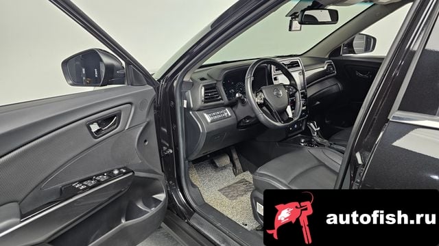 KG Mobility (Ssangyong) TIBOLI Tivoli Air 2022 года - похожие автомобили
