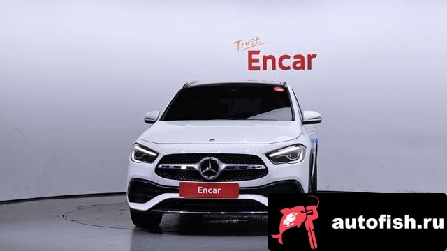 Mercedes-Benz GLA-Class GLA - Class H247 2020 года - вид 3