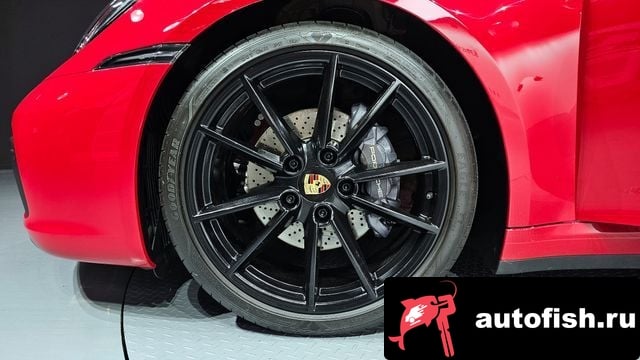 Porsche 911 911 (992) 2021 года - вид 5