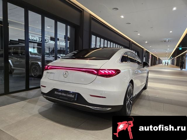 Mercedes-Benz EQE EQE V295 2022 года - вид 2