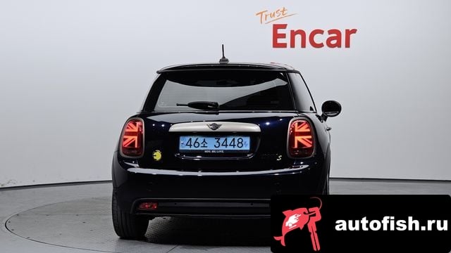 Mini Cooper Cooper Electric 2023 года - вид 4