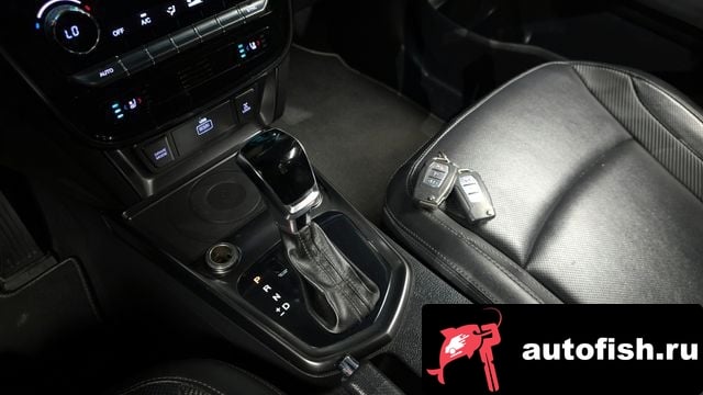 KG Mobility (Ssangyong) TIBOLI Berry New Tivoli 2020 года - похожие автомобили