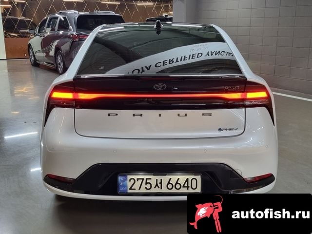 Toyota Prius Prius 5th Generation 2023 года - вид 2