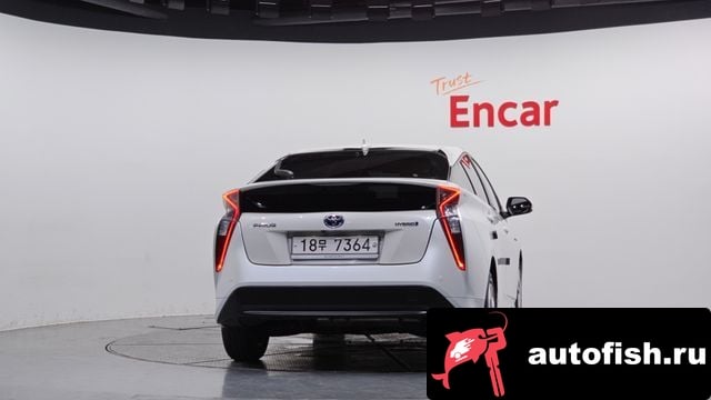 Toyota Prius Prius 4th Generation 2018 года - вид 4