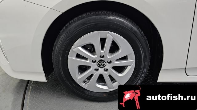 Toyota Prius Prius 4th Generation 2018 года - вид 5