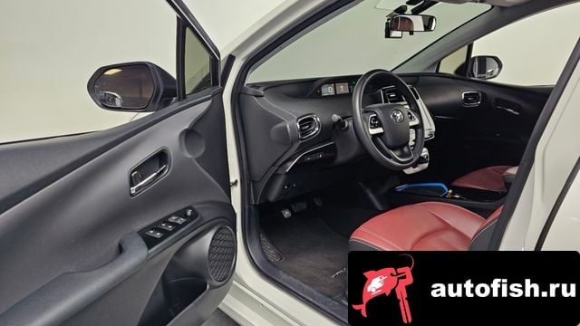 Toyota Prius Prius 4th Generation 2018 года - вид 10