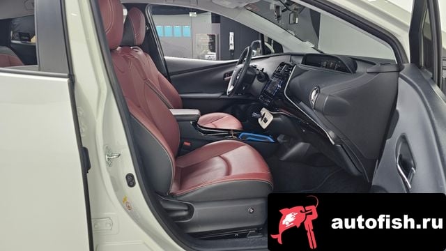 Toyota Prius Prius 4th Generation 2018 года - вид 11