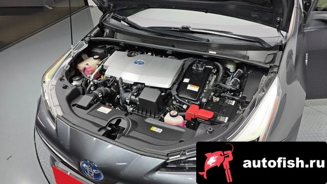 Toyota Prius Prius 4th Generation 2019 года - вид 6