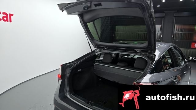 Toyota Prius Prius 4th Generation 2019 года - вид 20