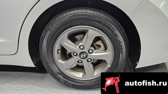 Hyundai AVANTE Avante AD 2017 года - вид 5