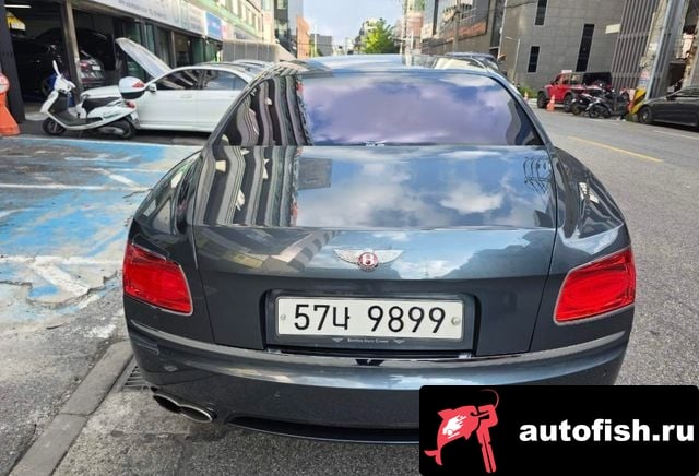 Bentley Flying Spur Flying Spur 2nd Generation 2018 года - вид 5