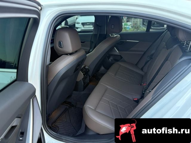 BMW 5-Series 5 Series (G60) 2024 года - похожие автомобили