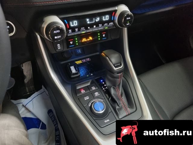 Toyota RAV4 RAV4 5th Generation 2024 года - вид 17