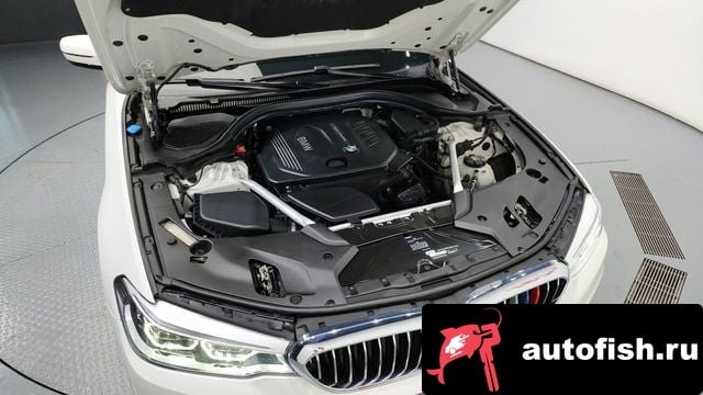 BMW 5-Series 5 Series (G30) 2018 года - вид 6