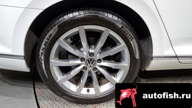 Volkswagen Passat Passat GT (B8) 2021 года - вид 5